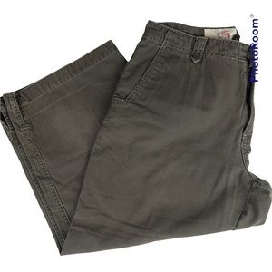 Hiking Capris Size 8 Green Khaki 100% Cotton Royal Robbins Outdoor Goddess